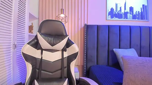 Snapshot of ashlye_miller_ chatting on February 2026 04:23:01 AM ashlye miller online show from February 2026 04:23:01 AM