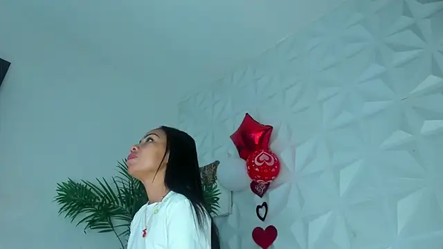 Hellen Sky online show from February 2026 07:12:01 PM