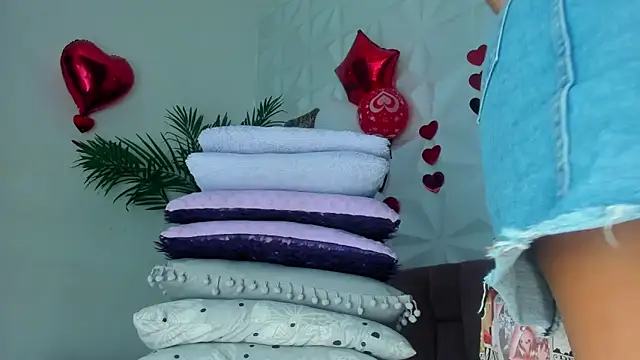 Hellen Sky online show from February 2026 07:11:02 PM