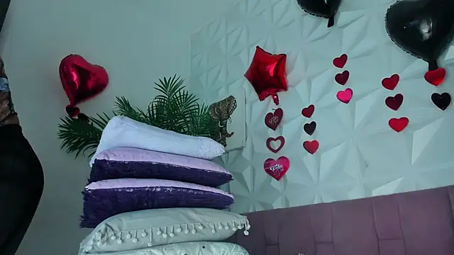 Hellen Sky online show from March 2026 07:03:02 PM