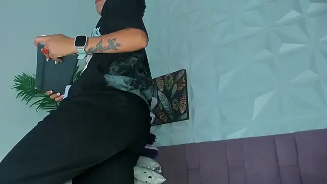 Hellen Sky online show from February 2026 07:14:02 PM