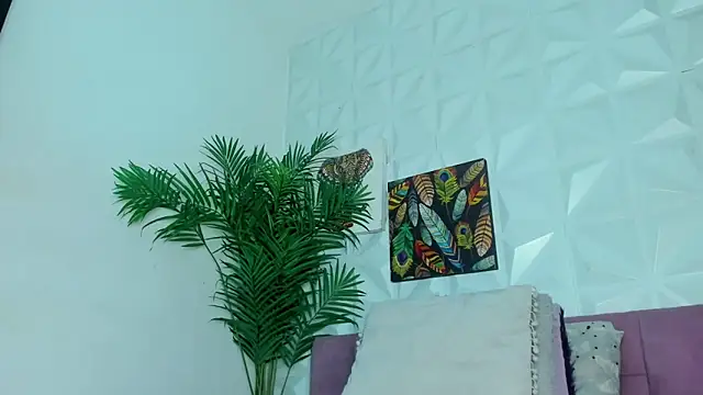 Hellen Sky online show from November 2025 07:08:01 PM