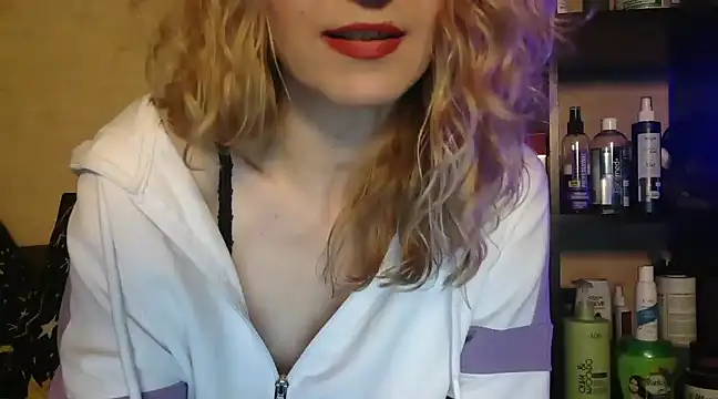 Natasha Nannette online show from February 2025 05:49:02 PM
