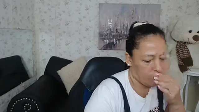 mature martina online show from June 2026 10:15:01 PM