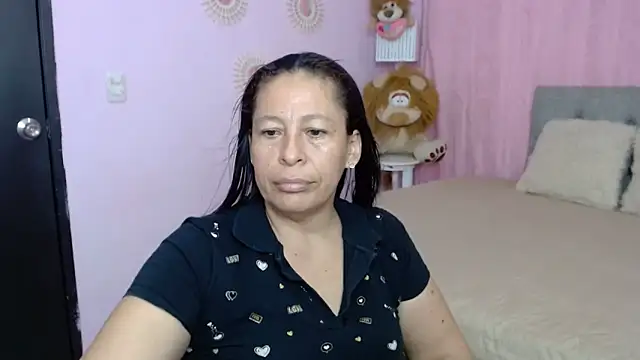 Snapshot of mature_martina chatting on October 2025 10:10:02 PM mature martina online show from October 2025 10:10:02 PM