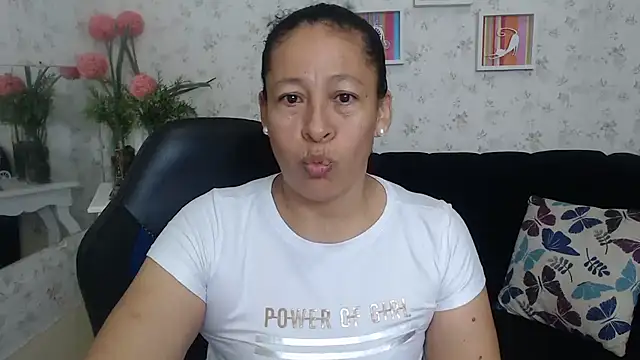 Snapshot of mature_martina chatting on March 2025 01:26:02 PM mature martina online show from March 2025 01:26:02 PM