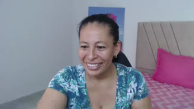Snapshot of mature_martina chatting on February 2026 07:24:01 PM mature martina online show from February 2026 07:24:01 PM