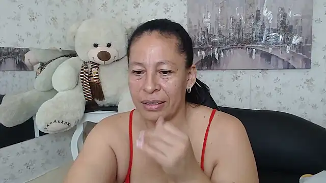 Snapshot of mature_martina chatting on February 2026 08:03:02 AM mature martina online show from February 2026 08:03:02 AM