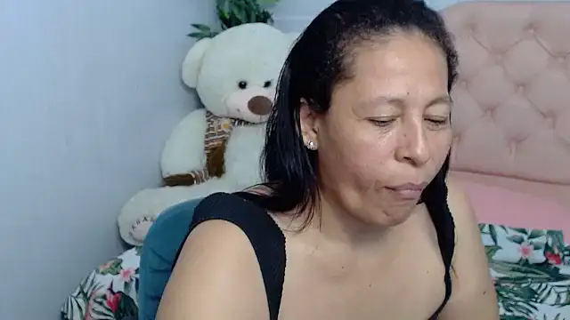 Snapshot of mature_martina chatting on September 2025 11:06:02 AM mature martina online show from September 2025 11:06:02 AM