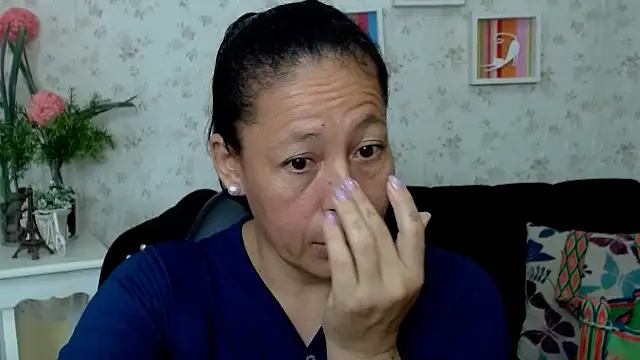 Snapshot of mature_martina chatting on March 2025 01:28:01 AM mature martina online show from March 2025 01:28:01 AM