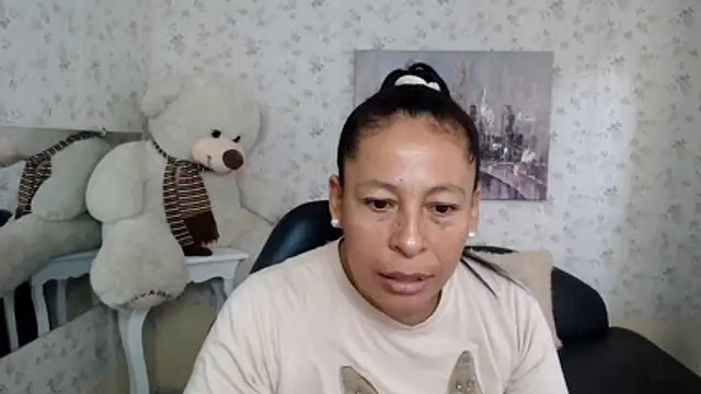 mature martina online show from May 2026 09:55:02 PM