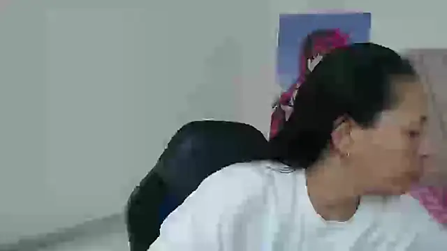 Snapshot of mature_martina chatting on February 2026 07:13:01 PM mature martina online show from February 2026 07:13:01 PM