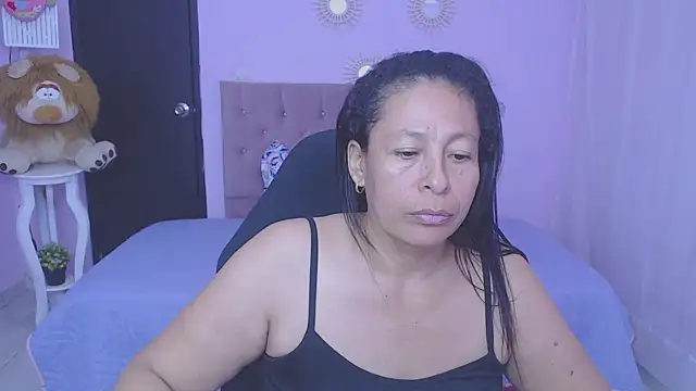 Snapshot of mature_martina chatting on February 2026 07:51:01 AM mature martina online show from February 2026 07:51:01 AM