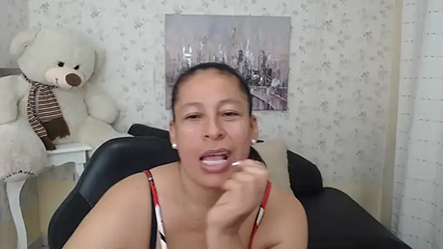 mature martina online show from April 2026 10:49:02 PM