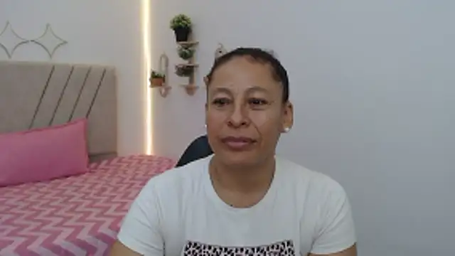 mature martina online show from April 2026 08:04:02 PM