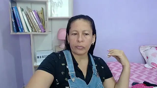 mature martina online show from November 2025 10:13:02 PM