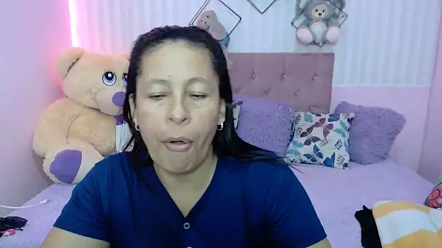 mature martina online show from November 2025 10:02:02 PM