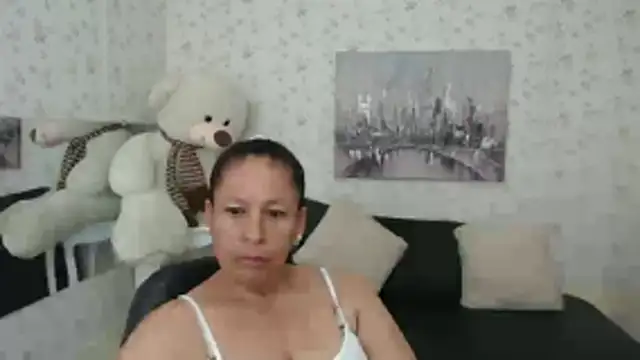 mature martina online show from May 2026 07:56:01 AM