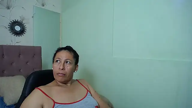 Snapshot of mature_martina chatting on March 2025 08:34:01 AM mature martina online show from March 2025 08:34:01 AM