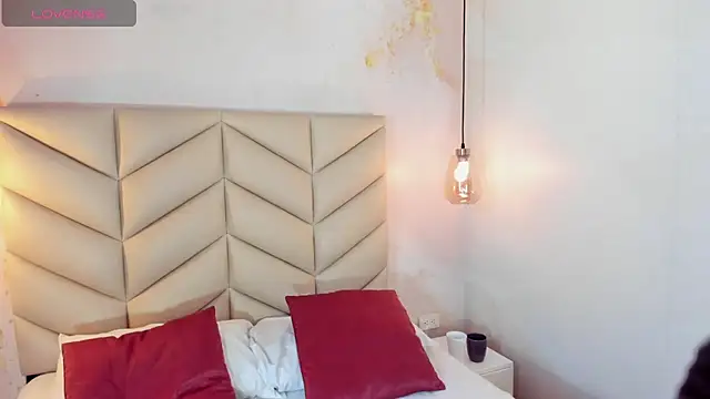 JESYSOZ23  online show from November 2025 04:07:02 PM