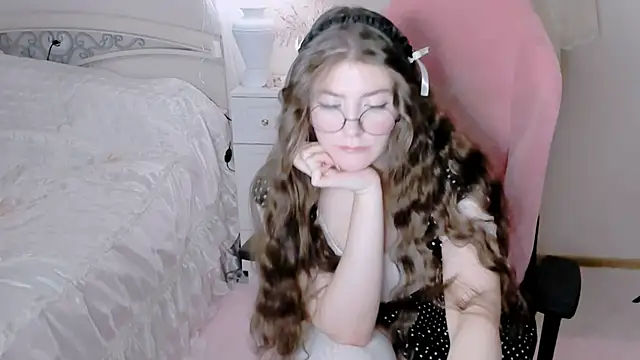 RuthMorse online show from March 2026 07:17:01 PM