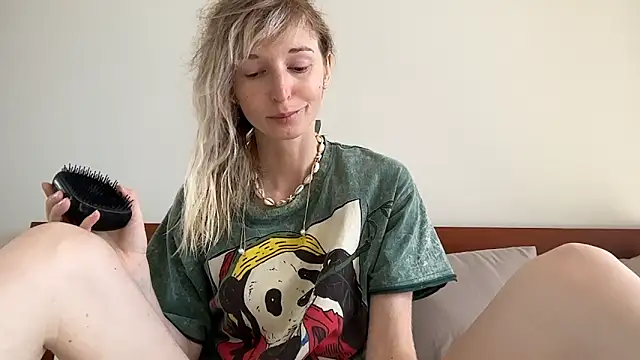 ivankai  online show from February 2026 03:17:01 AM