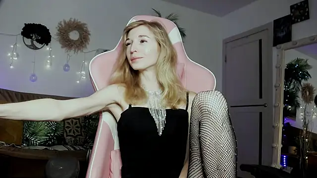 Snapshot of ivankai_ chatting on March 2025 02:16:01 AM ivankai  online show from March 2025 02:16:01 AM