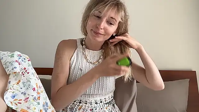 ivankai  online show from February 2026 03:18:01 AM