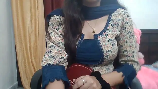 Snapshot of Sexy_iknoor chatting on June 2026 05:29:02 AM Sexy iknoor online show from June 2026 05:29:02 AM