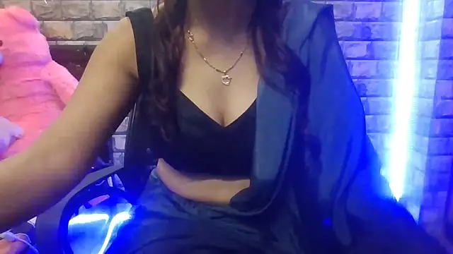 Snapshot of Sexy_iknoor chatting on October 2025 04:47:01 AM Sexy iknoor online show from October 2025 04:47:01 AM