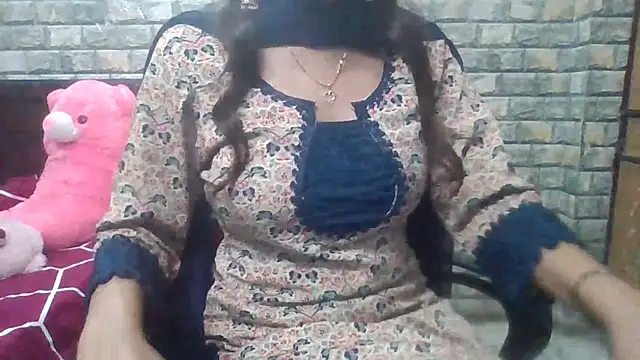 Snapshot of Sexy_iknoor chatting on September 2025 04:15:01 AM Sexy iknoor online show from September 2025 04:15:01 AM