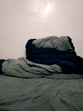 Snapshot of pretty-donna chatting on November 2025 12:20:01 PM pretty-donna online show from November 2025 12:20:01 PM