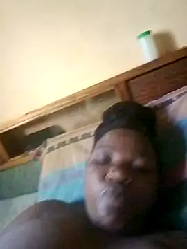 Snapshot of pretty-donna chatting on November 2025 04:49:02 AM pretty-donna online show from November 2025 04:49:02 AM