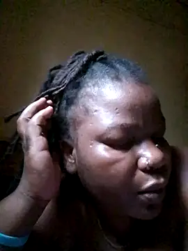 Snapshot of pretty-donna chatting on October 2025 05:17:02 AM pretty-donna online show from October 2025 05:17:02 AM