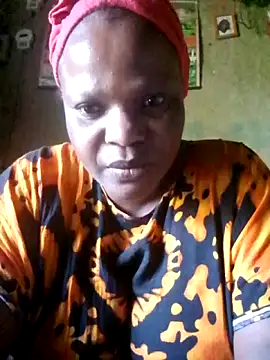 pretty-donna online show from April 2026 06:19:02 AM