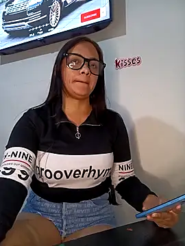 Snapshot of MEGAN_X0XX chatting on November 2025 10:13:02 PM MEGAN X0XX online show from November 2025 10:13:02 PM