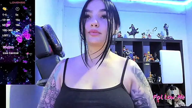 Sara Coopeer  online show from October 2025 09:11:02 PM