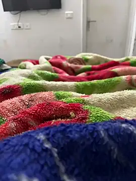 yourheroforfun online show from February 2025 07:10:01 PM