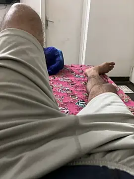 yourheroforfun online show from December 2024 07:00:02 PM