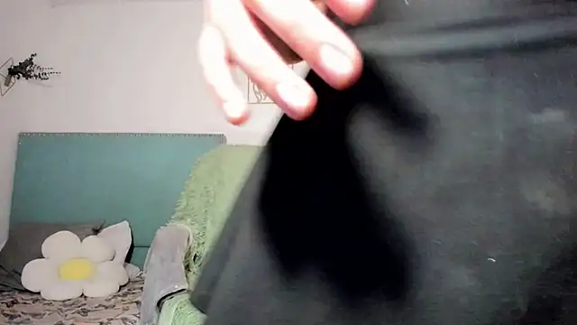 Snapshot of damn_that_booty chatting on November 2025 10:48:01 AM damn that booty online show from November 2025 10:48:01 AM