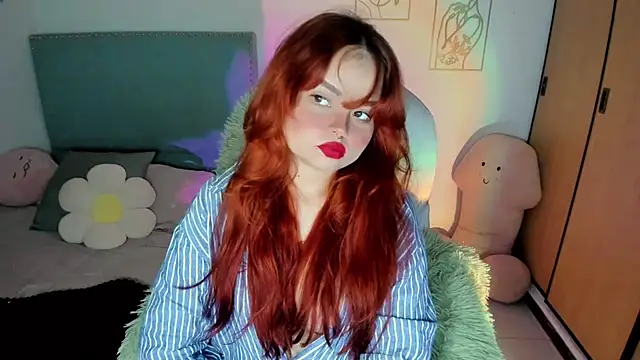 Snapshot of damn_that_booty chatting on November 2025 01:20:01 AM damn that booty online show from November 2025 01:20:01 AM