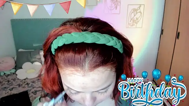 Snapshot of damn_that_booty chatting on November 2025 10:59:02 AM damn that booty online show from November 2025 10:59:02 AM