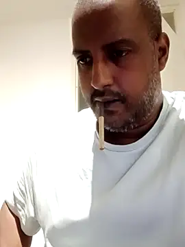 bink1982 online show from February 2026 09:00:02 PM