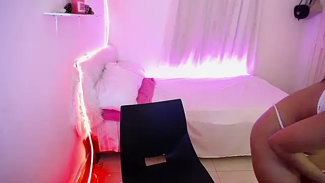 Nanami 19 online show from September 2025 07:29:02 PM