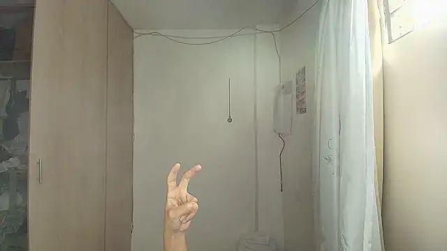 Nanami 19 online show from May 2026 08:23:01 PM