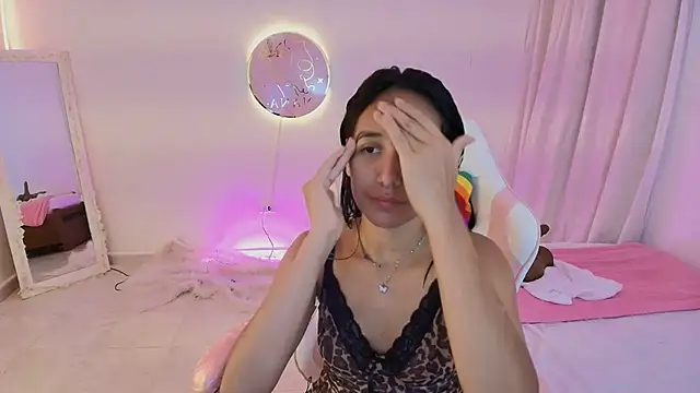 Snapshot of Nanami_19 chatting on June 2026 07:41:02 PM Nanami 19 online show from June 2026 07:41:02 PM