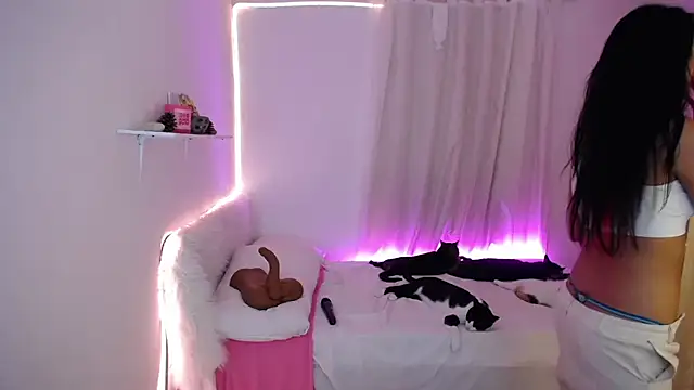 Nanami 19 online show from September 2025 07:05:01 PM