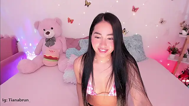 Zara uwu  online show from November 2025 11:53:01 AM