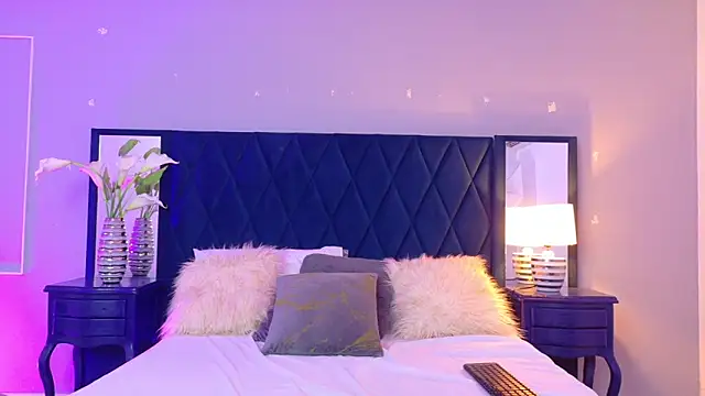 Margaret Saunders online show from December 2025 07:40:01 PM