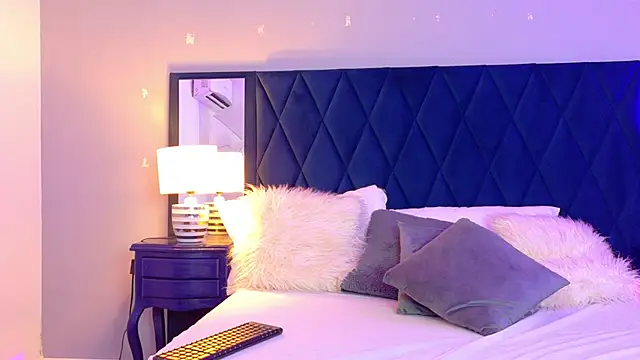 Margaret Saunders online show from April 2026 07:49:01 PM